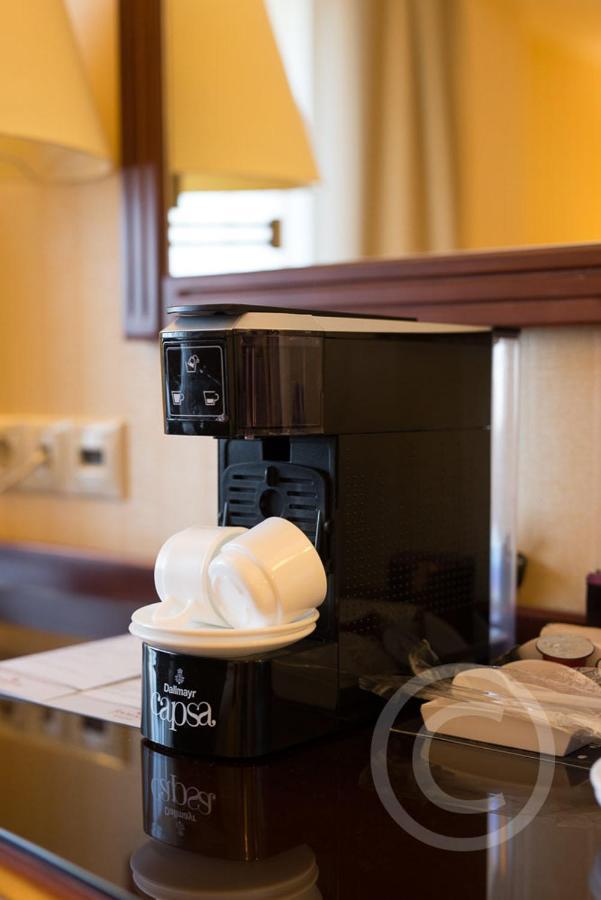 รามาดา โฮเต็ล แอนด์ สวีท บาย วินด์แฮม บูคาเรสต์ นอร์ท Hotel ภายนอก รูปภาพ